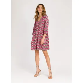 Robe courte rose à motif